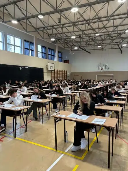 Próbna matura w Drawsku Pomorskim: 139 uczniów rozpoczęło trzydniowy maraton
