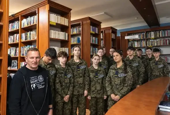 Pierwszoklasiści z wizytą w bibliotece w Kaliszu Pomorskim