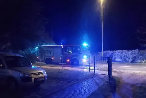Akcja ratunkowa w Złocieńcu: OSP wspierała ZRM i LPR, DK-20 była zablokowana