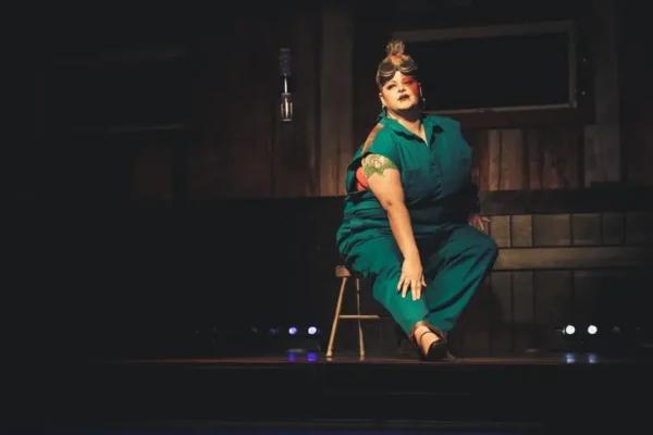 Kabaretowy wieczór „Żyje się raz” w Miejsko-Gminnym Ośrodku Kultury