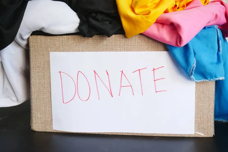Caritas Parafialna w Czaplinku wydaje bezpłatnie odzież dziecięcą